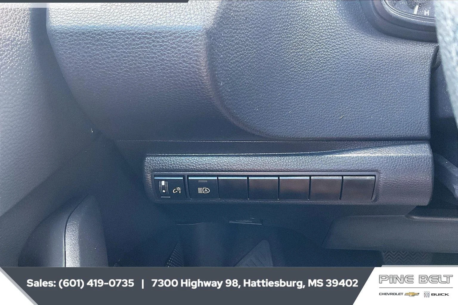 2024 Toyota Corolla LE - Photo 24