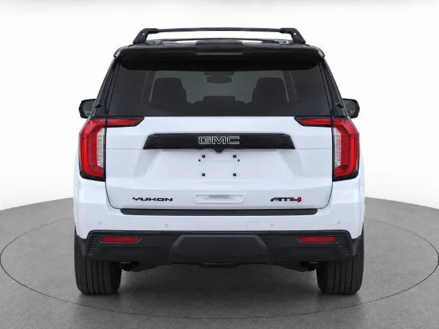 Used 2021 WHITE FROST TRICOAT GMC AT4 image 4