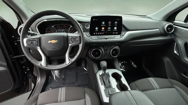 Used 2025 Black Chevrolet 2LT image 16