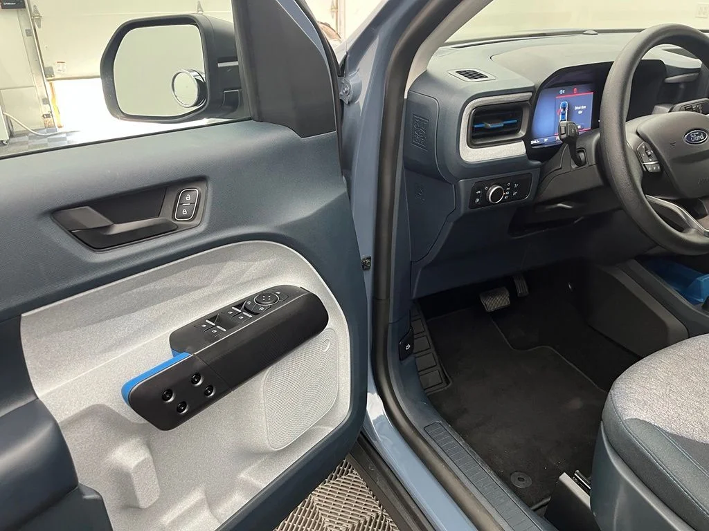 Used 2025 Gray Ford XLT image 16