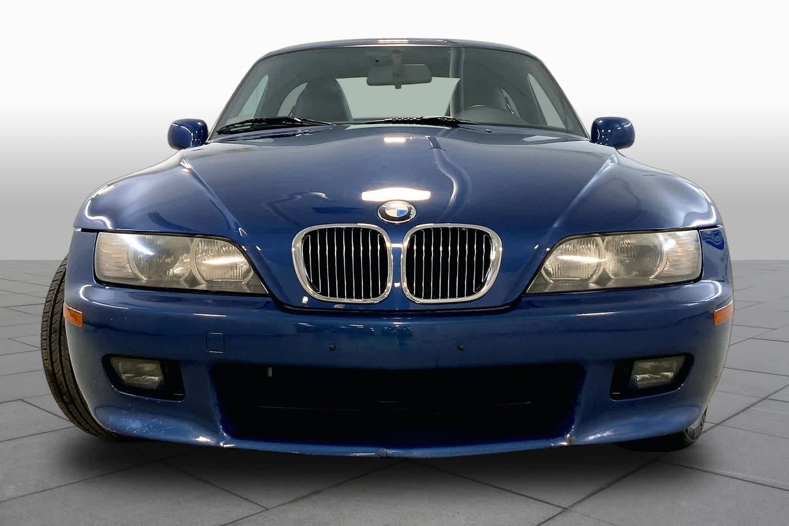 Used 2002 Topaz Blue Metallic BMW 2.5i image 3
