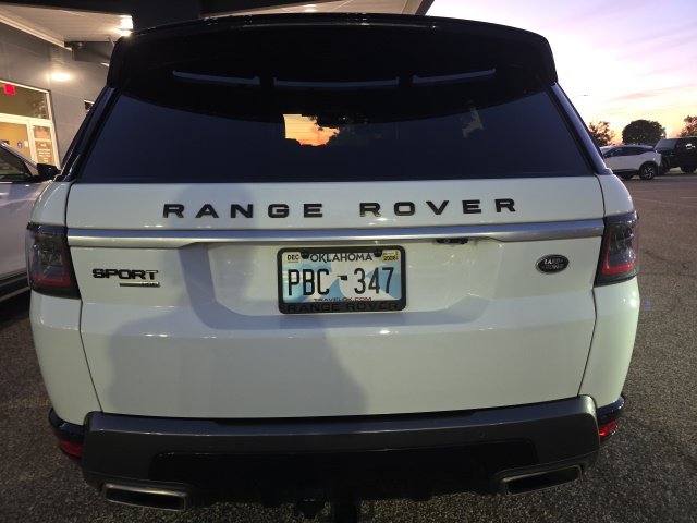 Used 2019 White Land Rover HSE image 4