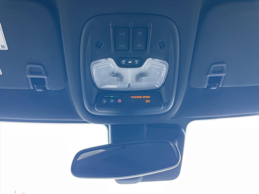 New 2026 Iridescent Pearl Tricoat Chevrolet ACTIV image 21