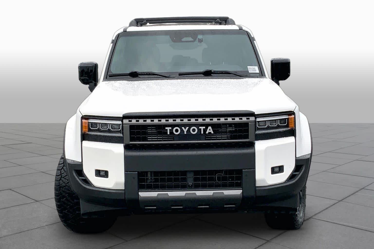 Used 2025 Ice Toyota  image 4