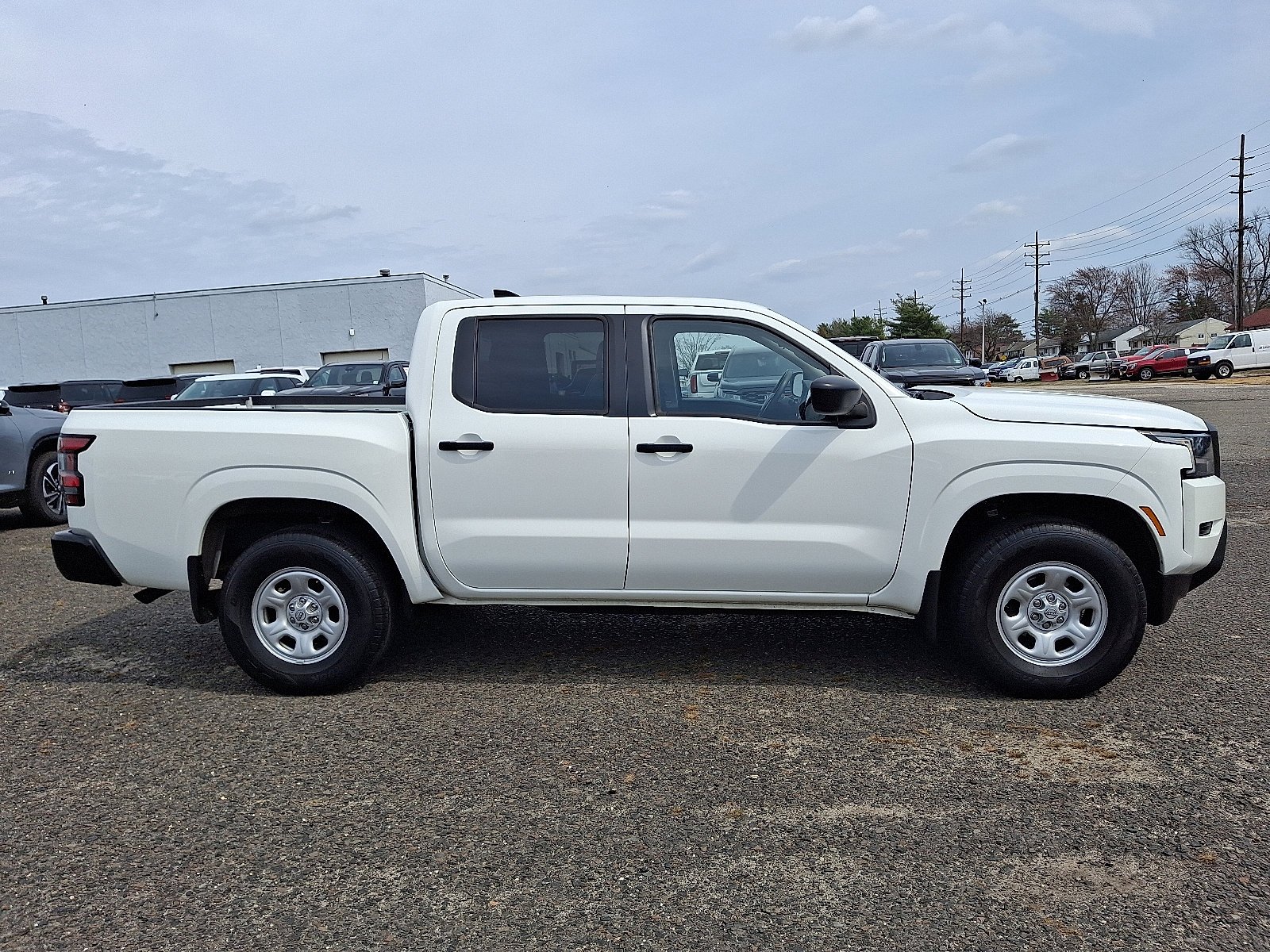 2022 Nissan Frontier S - Photo 8