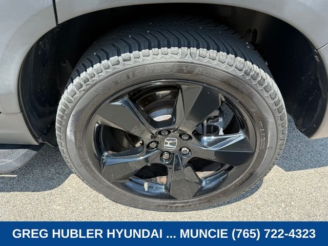 Used 2019 Black Honda Elite image 8