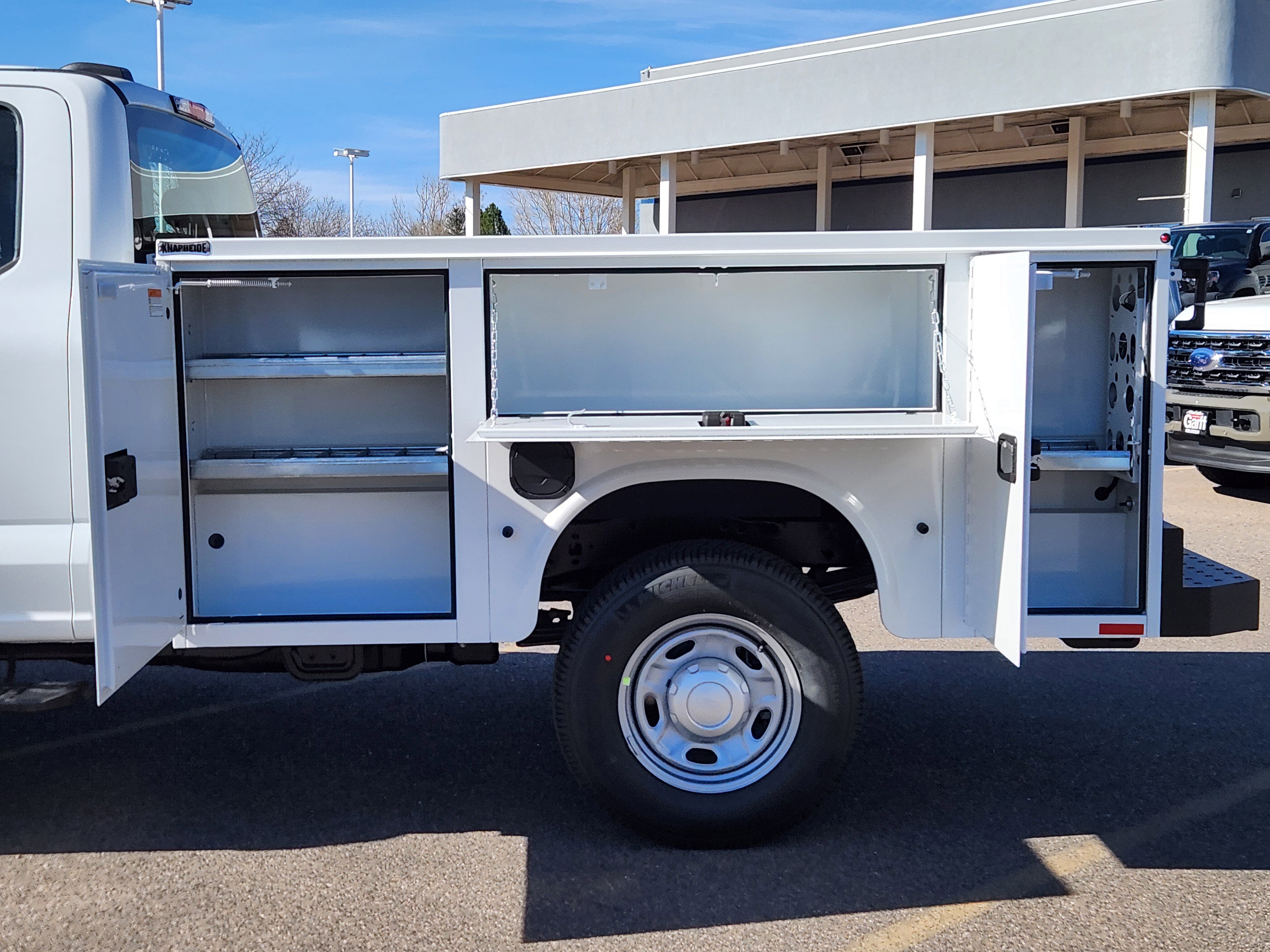 New 2026 Oxford White Ford XL image 6