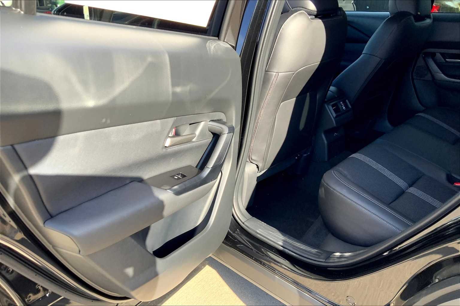 New 2026 Jet Black Mica Mazda 2.5 S Preferred AWD image 18