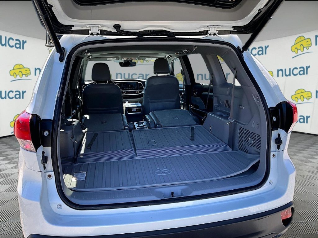 Used 2019 Blizzard Pearl Toyota XLE image 35