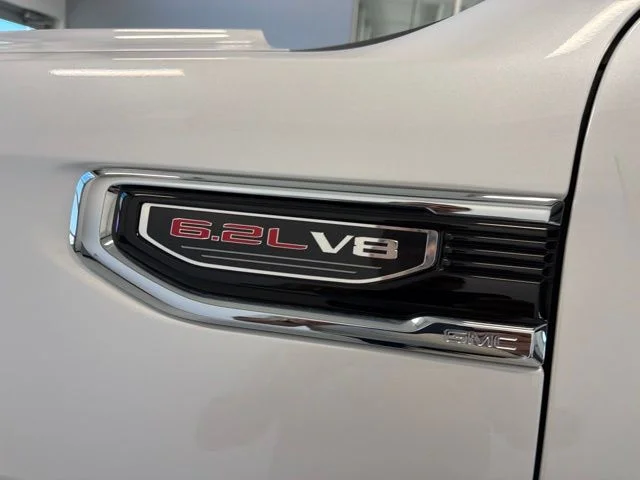 Used 2023 White GMC Denali image 13
