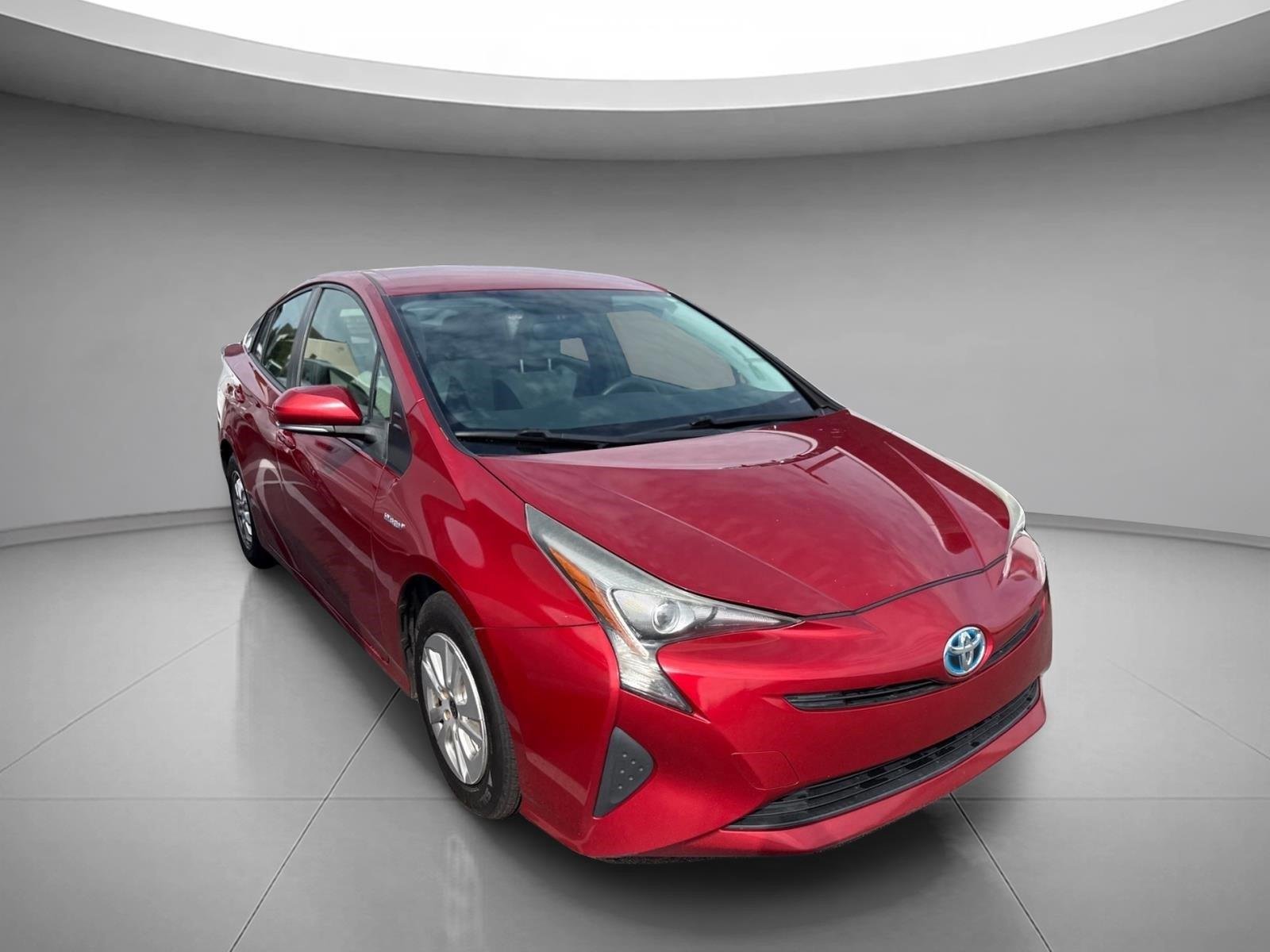Used 2016 Hypersonic Red Toyota Two image 22