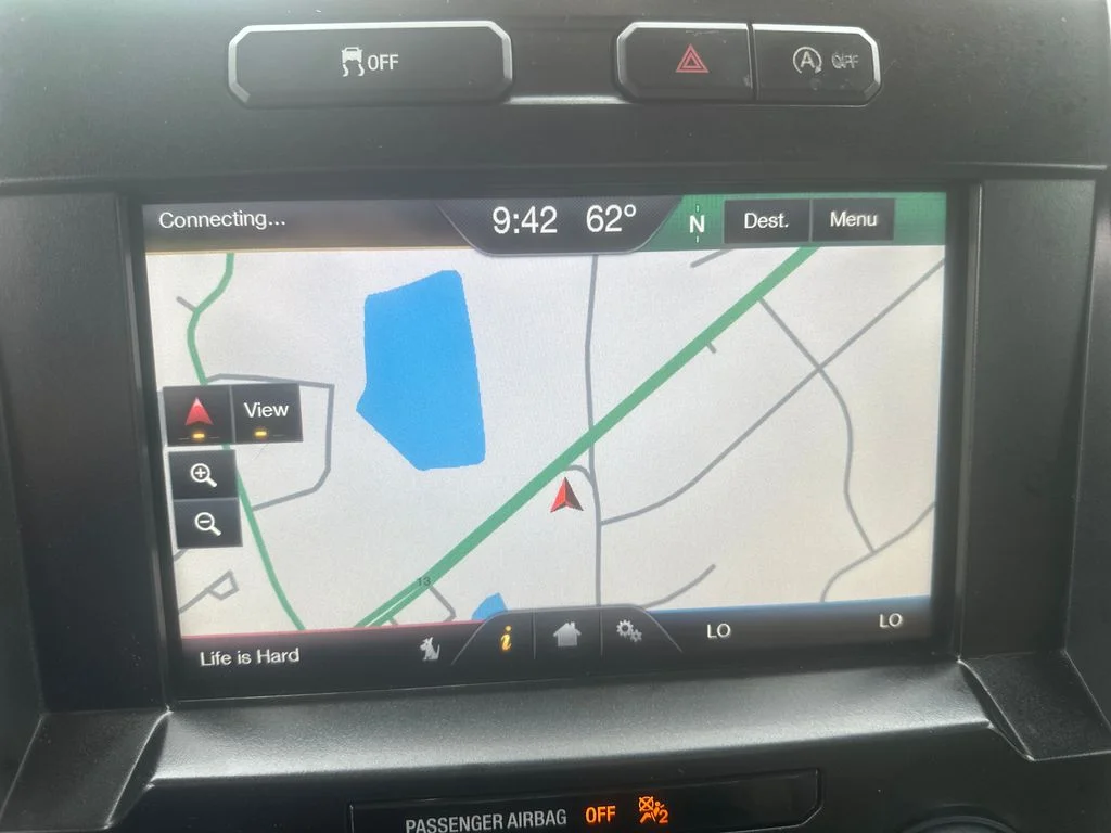 Used 2015  Ford Lariat image 11