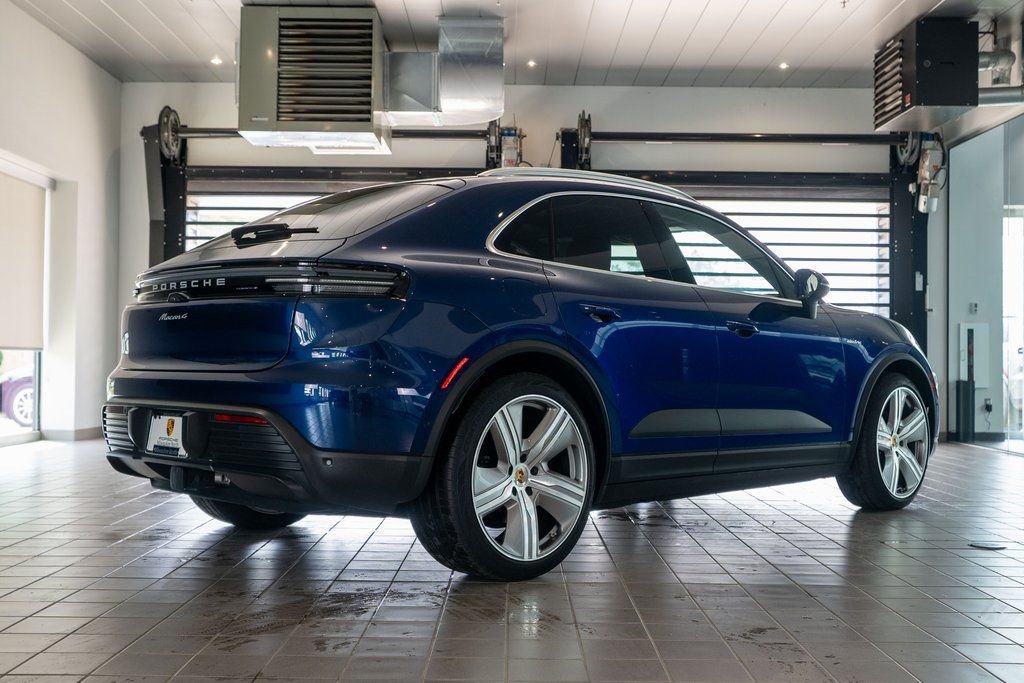 Used 2024 Blue Porsche 4 image 10