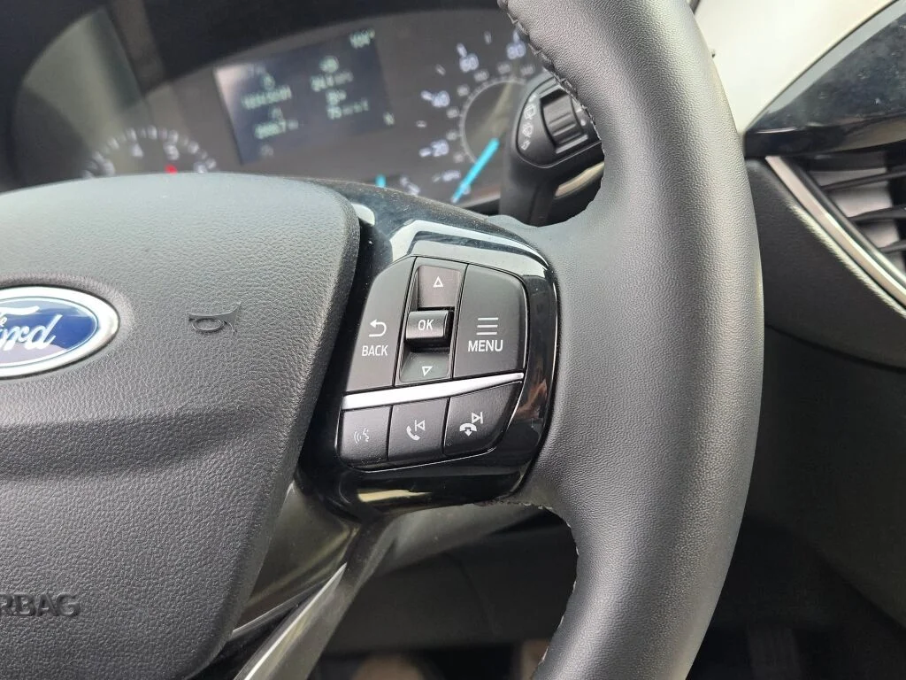 Used 2022 White Ford SE image 30