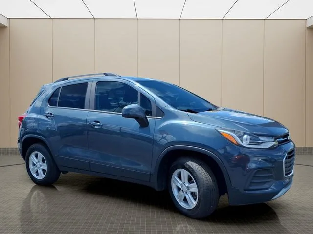 Used 2022 Gray Chevrolet LT image 5