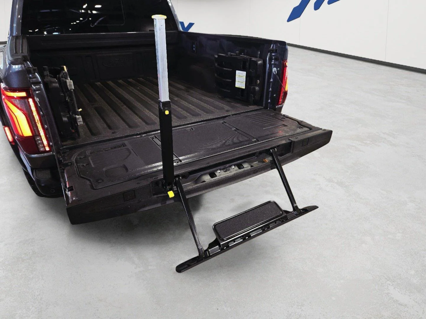 Used 2025 Carbonized Gray Ford Raptor image 66