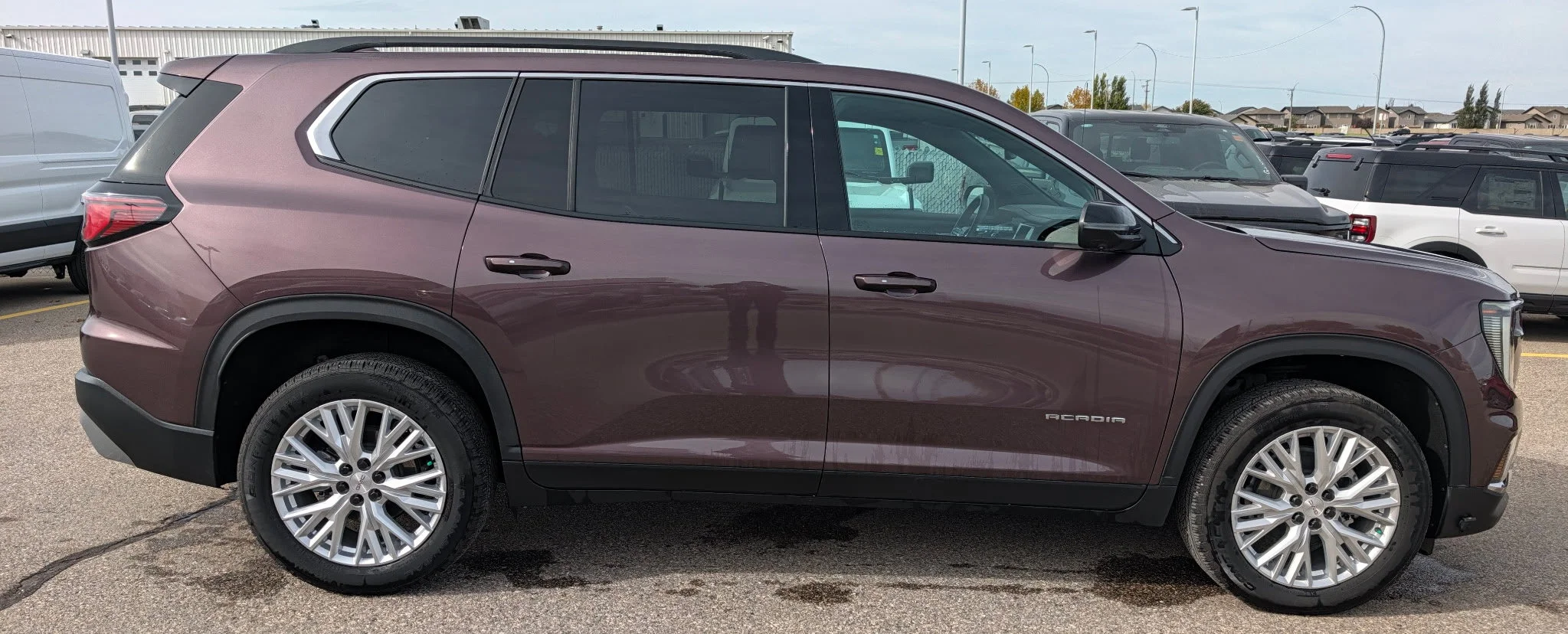 Used 2025 Crystal Metallic GMC ELEVATION AWD **New Arrival** image 6