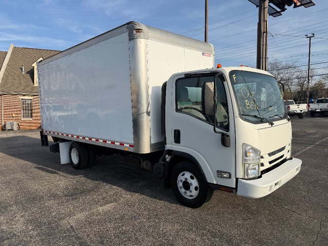 Pre-Owned 2016 Isuzu NPR 4x2 Tilt Cab
