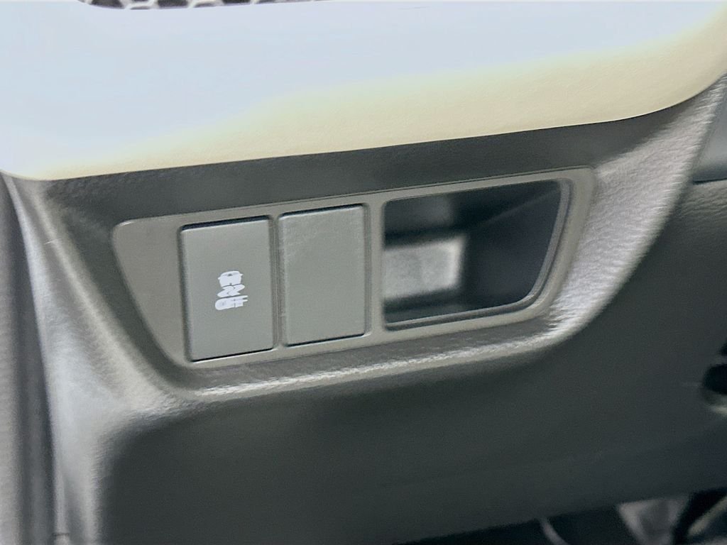 New 2027 Solar Silver Metallic Honda EX-L image 10
