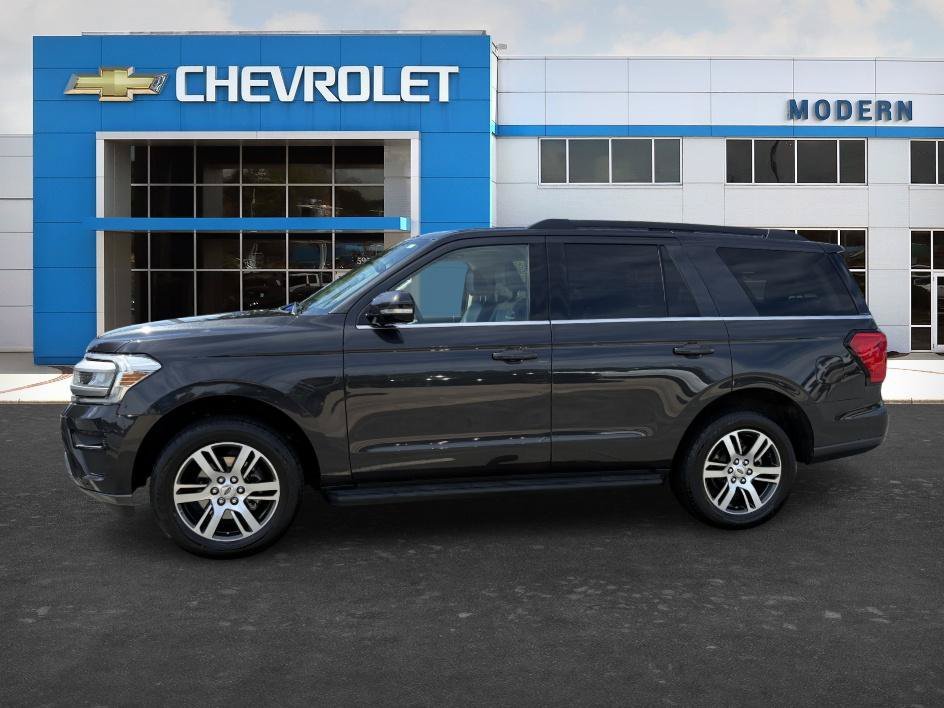 Used 2024 Gray Metallic Ford XLT image 1