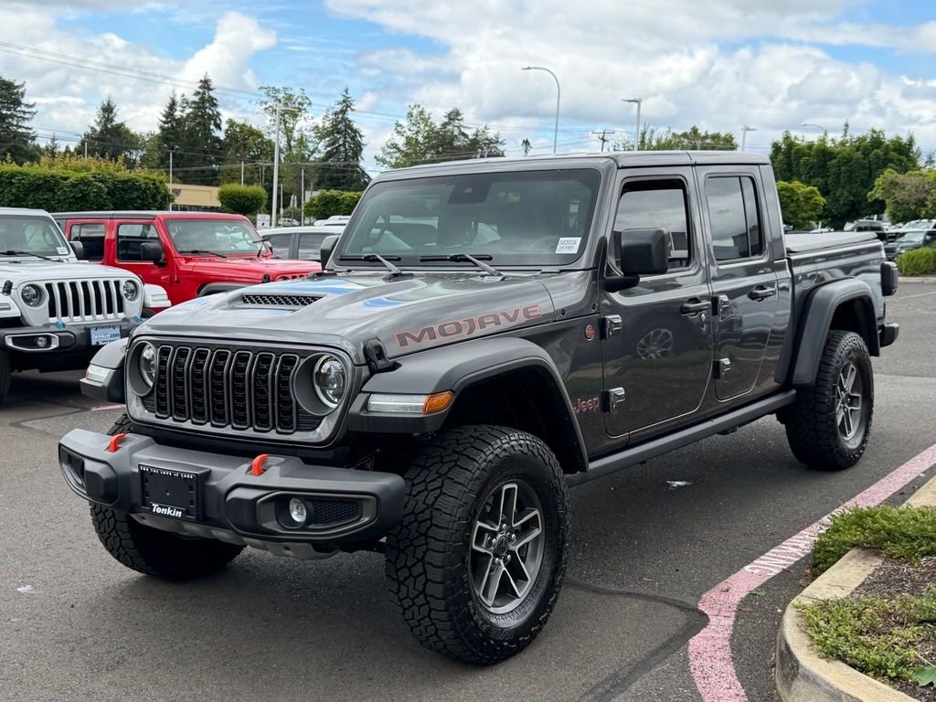 Used 2025 Granite Crystal Metallic Clearcoat Jeep Mojave image 4