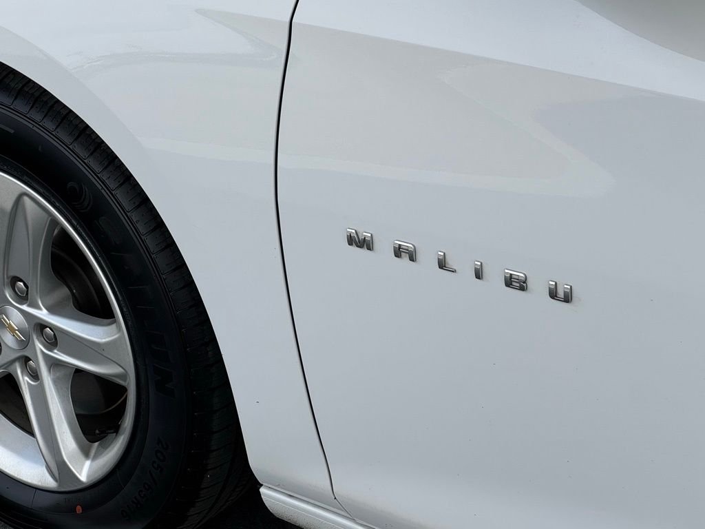 Used 2024 White Chevrolet LS image 5