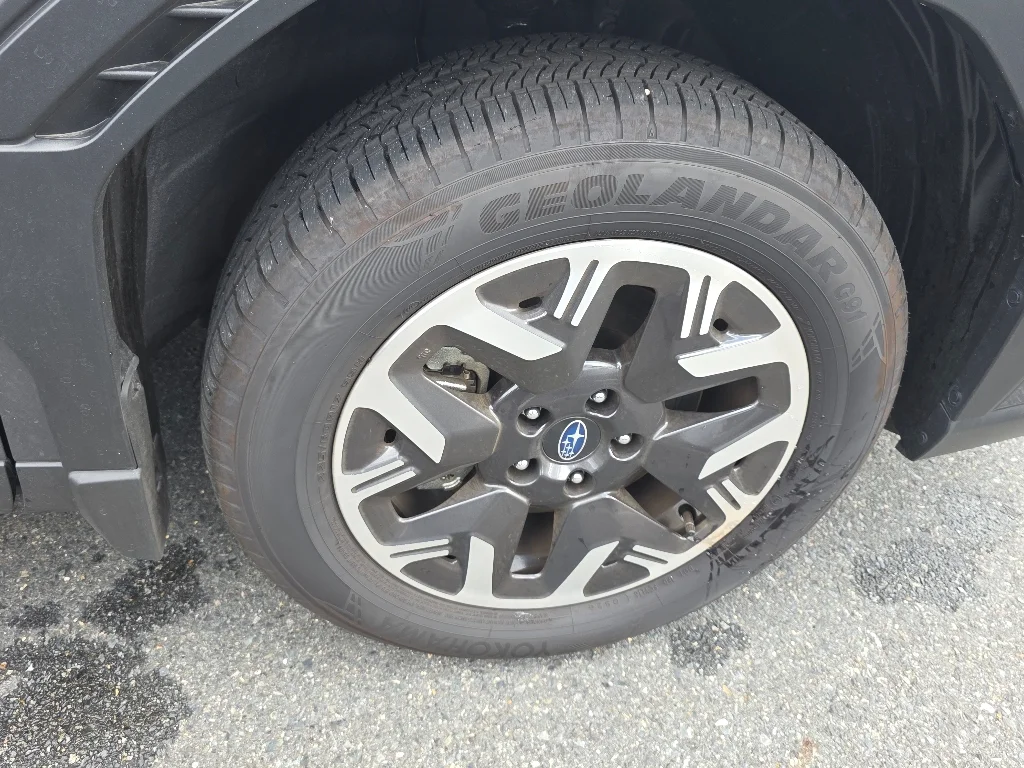 Used 2026 Magnetite Gray Metallic Subaru Premium image 15