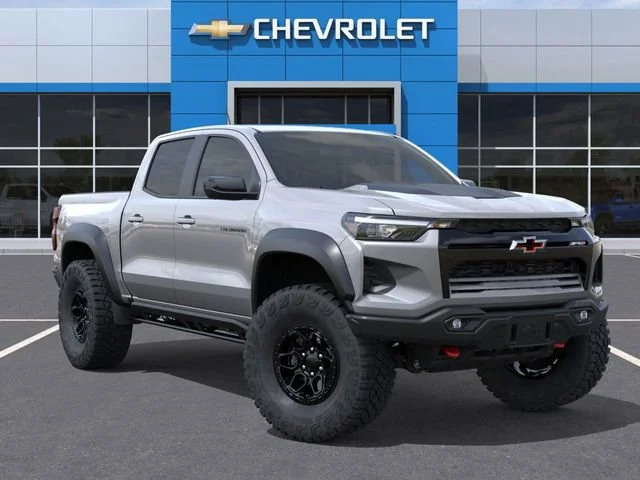 2024 Chevrolet Colorado ZR2 - Photo 7