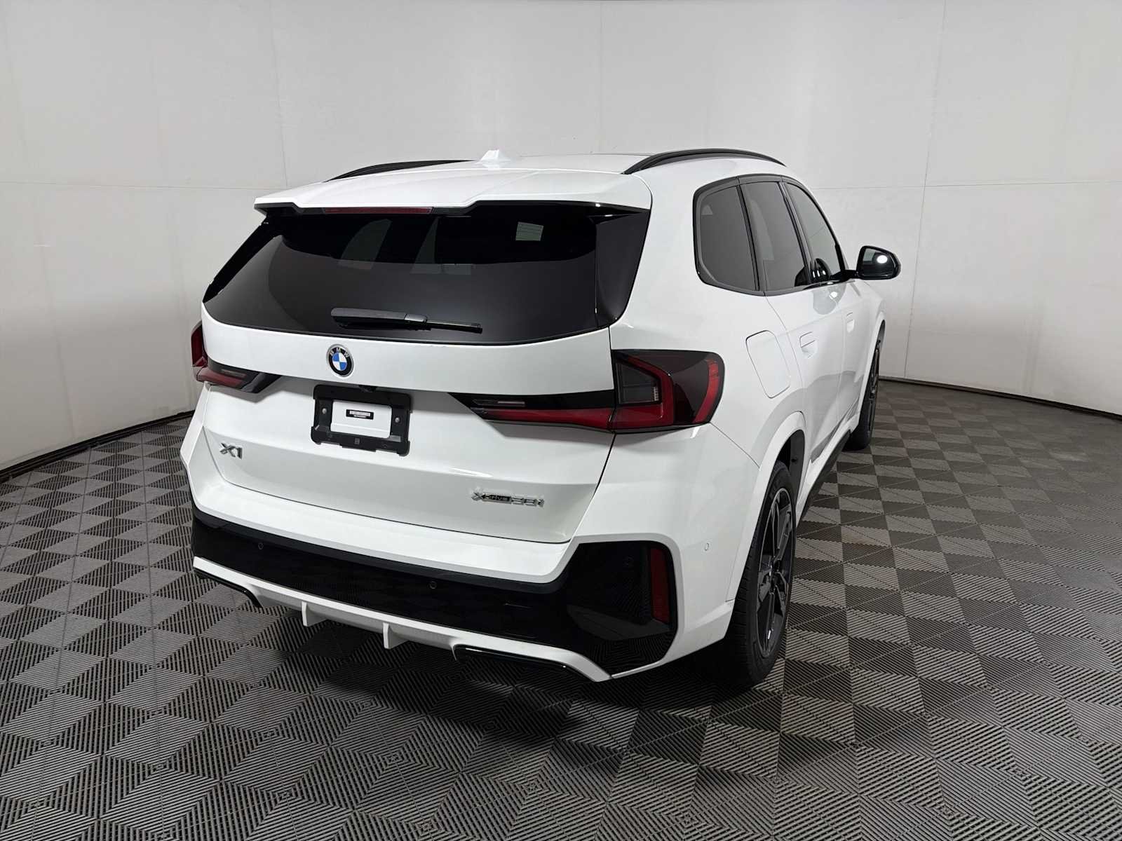 2023 BMW X1 28i - Photo 6