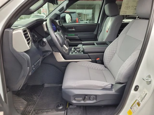 2025 Toyota Tundra SR5 - Photo 14