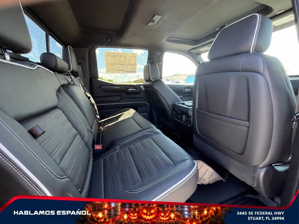 2026 GMC Sierra 1500 AT4X - Photo 18