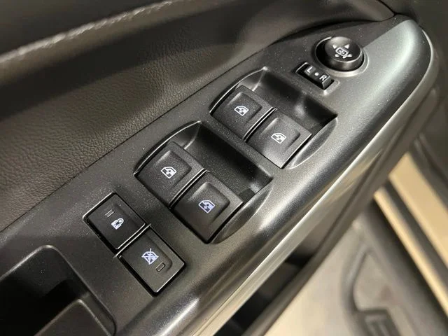 Used 2022 Beige Chevrolet ZR2 image 6