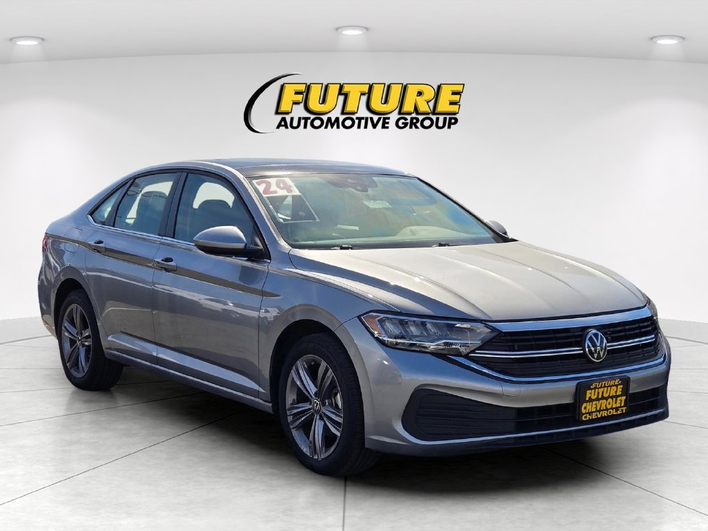 Used 2024 Gray Volkswagen 1.5T SE image 1