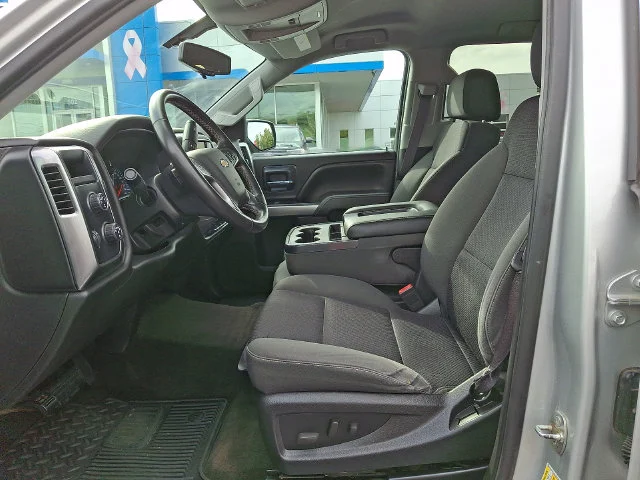 Used 2014 Silver Chevrolet LT image 14