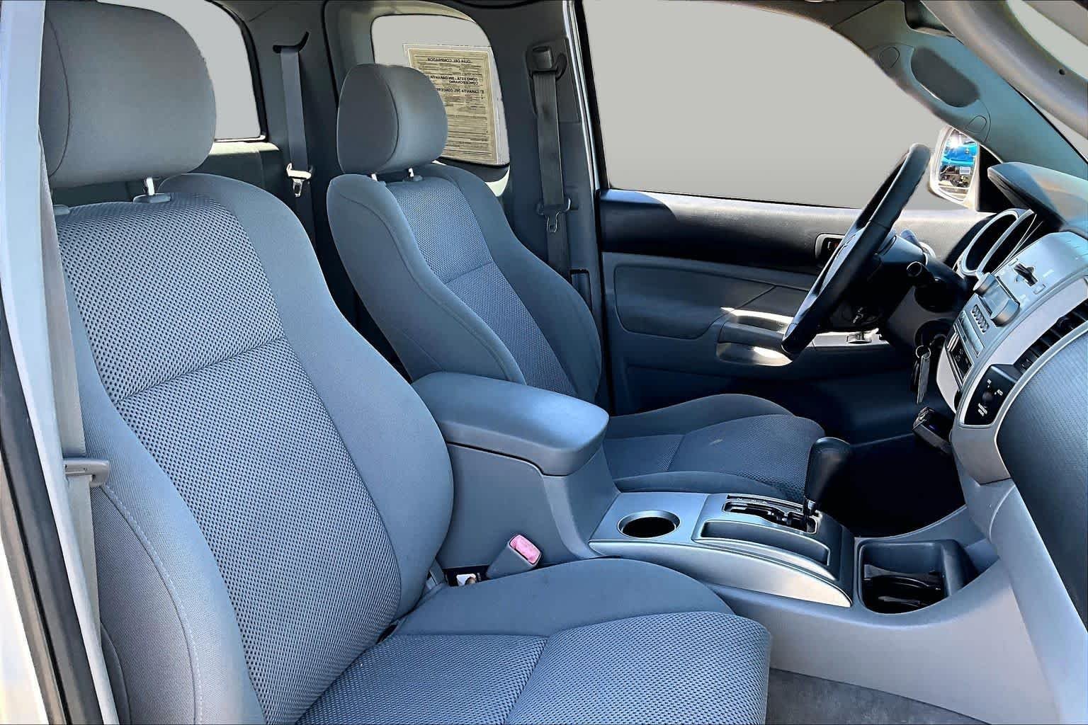 Used 2008 Silver Streak Mica Toyota PreRunner image 8