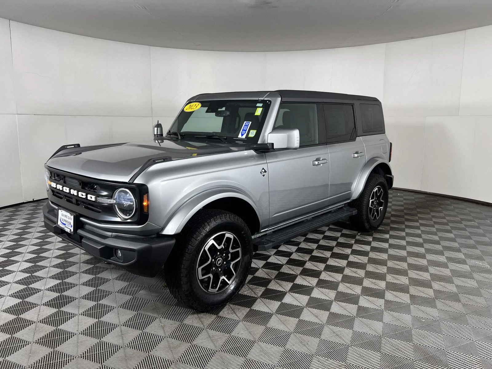 Used 2023 Iconic Silver Ford Outer Banks image 15