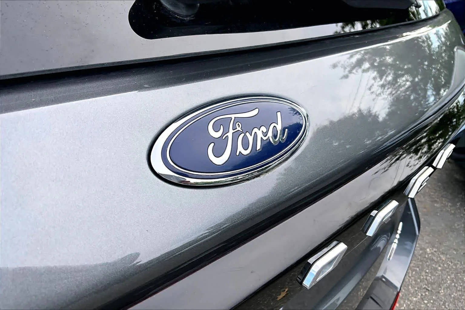 Used 2025 Carbonized Gray Ford Active image 30