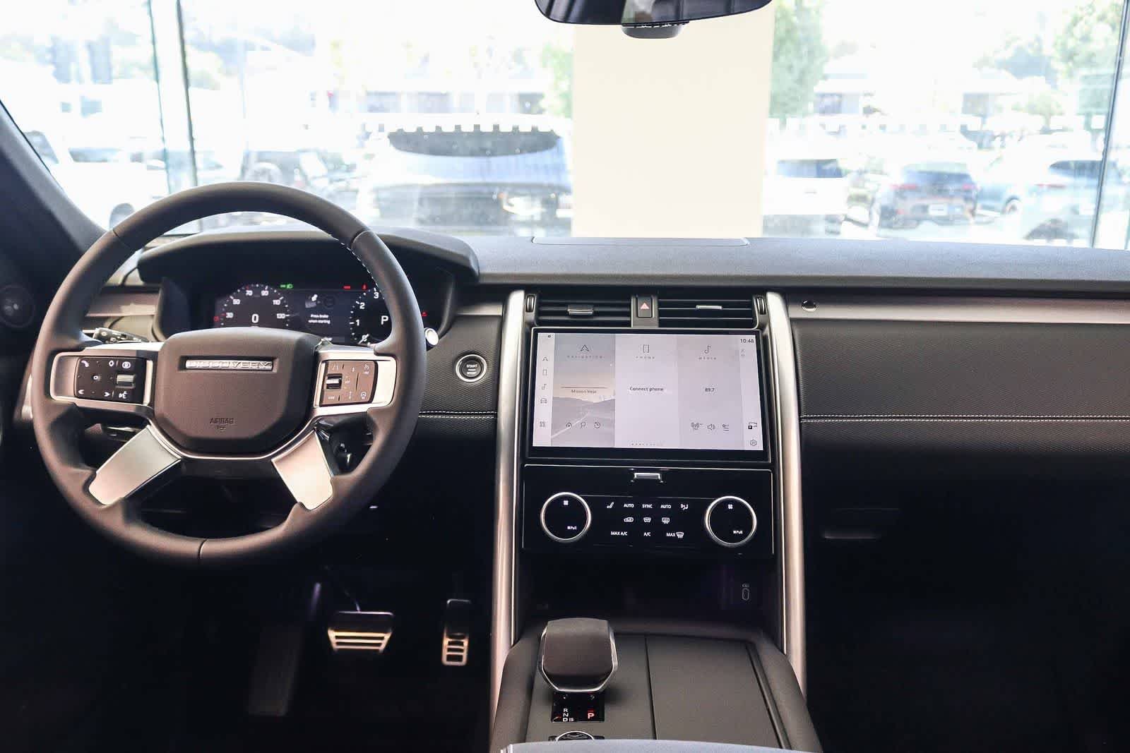 New 2026 Carpathian Grey Land Rover Dynamic SE image 10