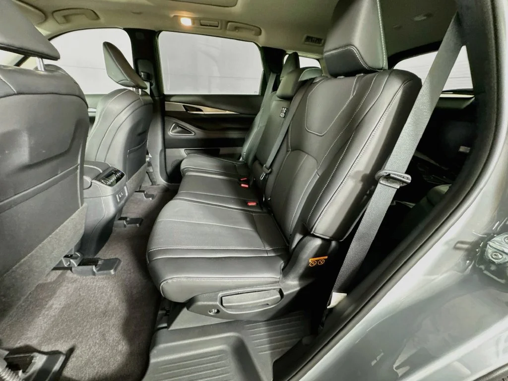 Certified Used 2027 Gray INFINITI LUXE image 33