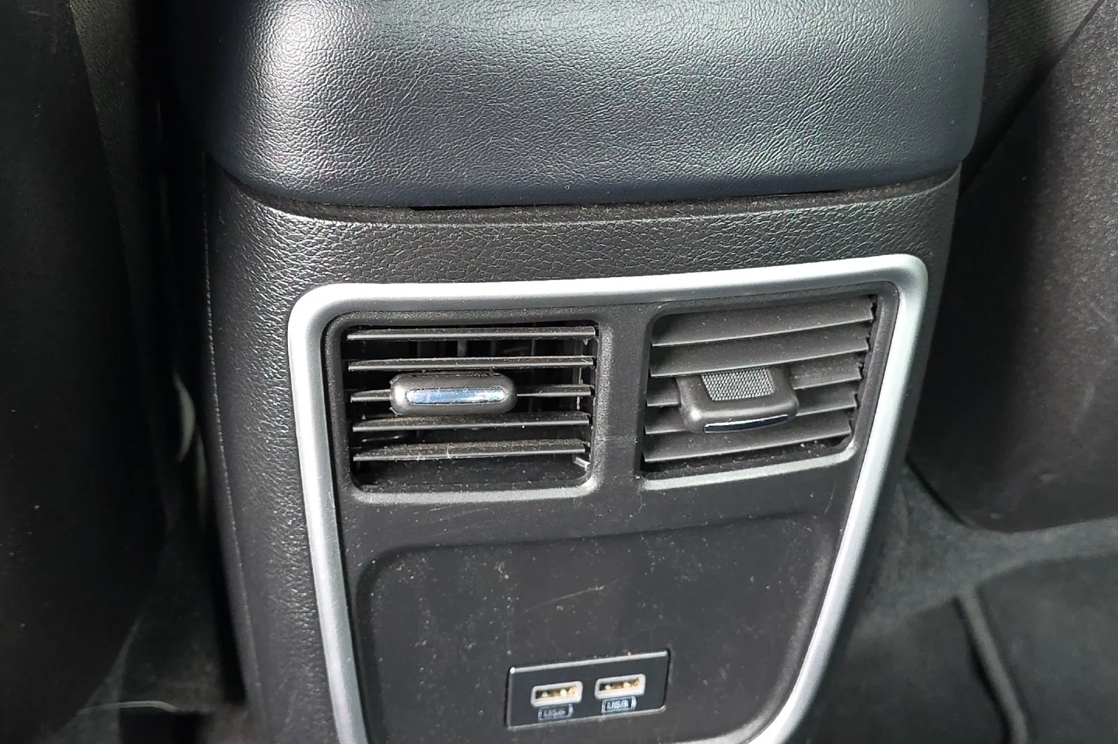 Used 2023 Plum Crazy Pearlcoat Dodge R/T image 16