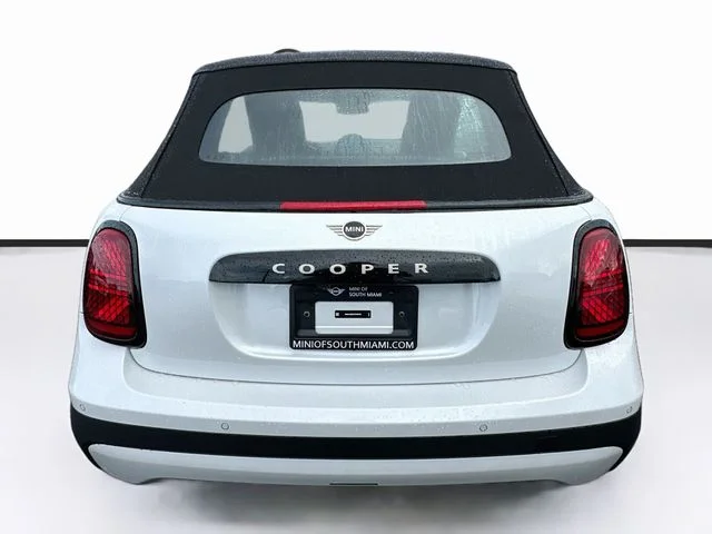 New 2026 White MINI Signature Plus image 5