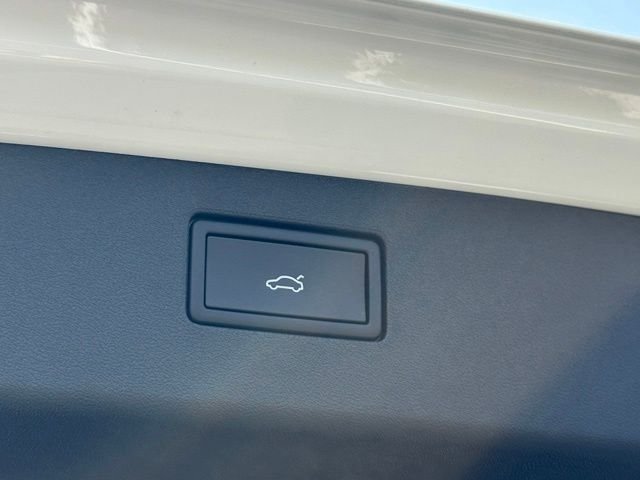 New 2026 Opal White Pearl Volkswagen 2.0T SE R-Line Black image 19