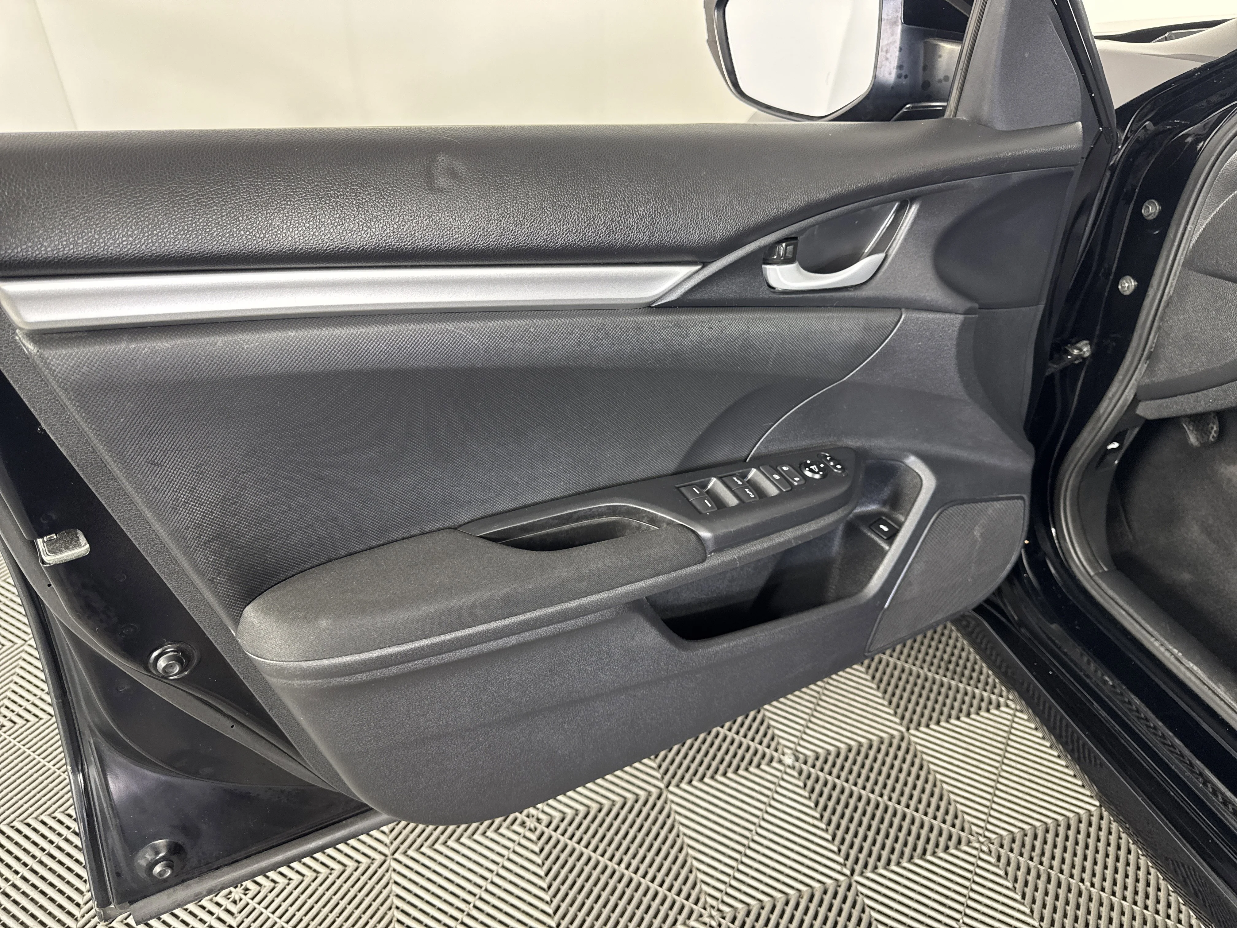 Used 2019 Crystal Black Pearl Honda LX image 12