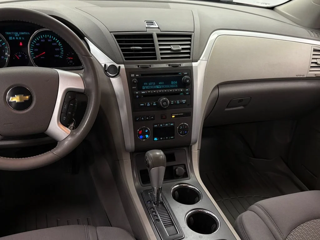 Used 2011 Red Jewel Tintcoat Chevrolet LT w/1LT image 15