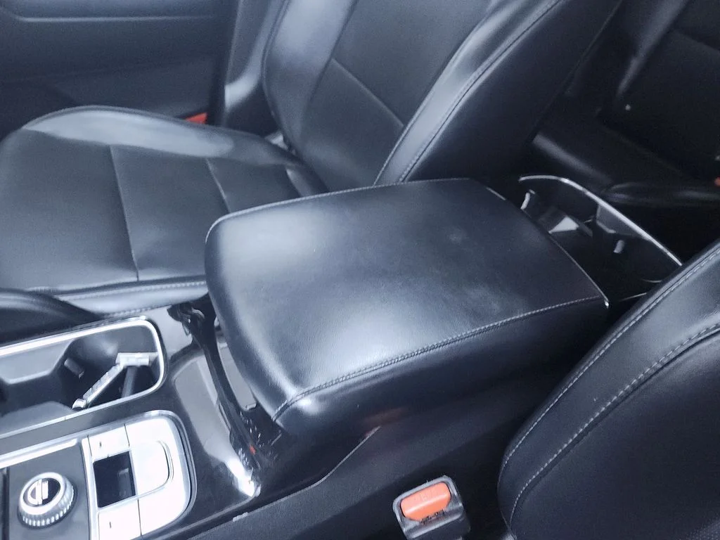 Used 2020 Silver Kia S image 20