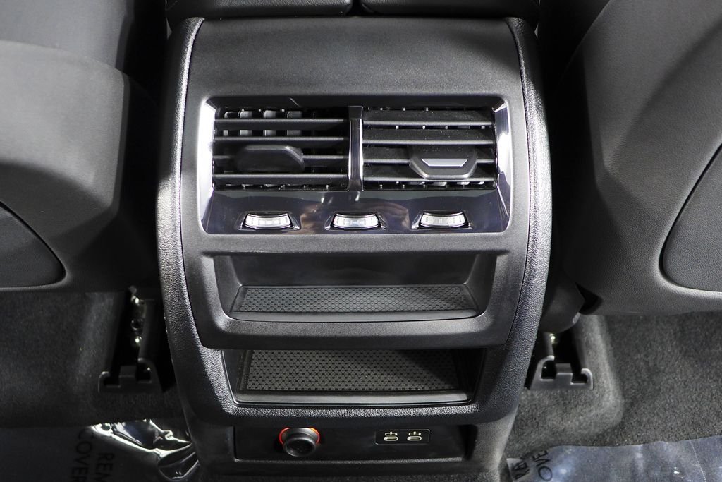 Used 2024 Carbon Black Metallic BMW sDrive40i image 24