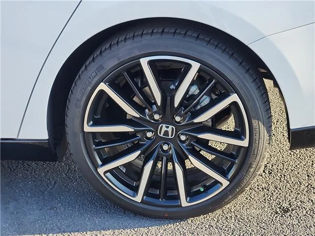 Used 2025 White Honda Touring image 7