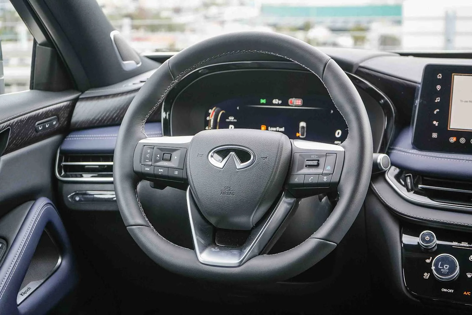 New 2026 RADIANT WHITE INFINITI Sport AWD image 17