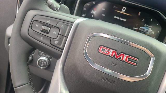 New 2026 Onyx Black GMC Elevation image 18