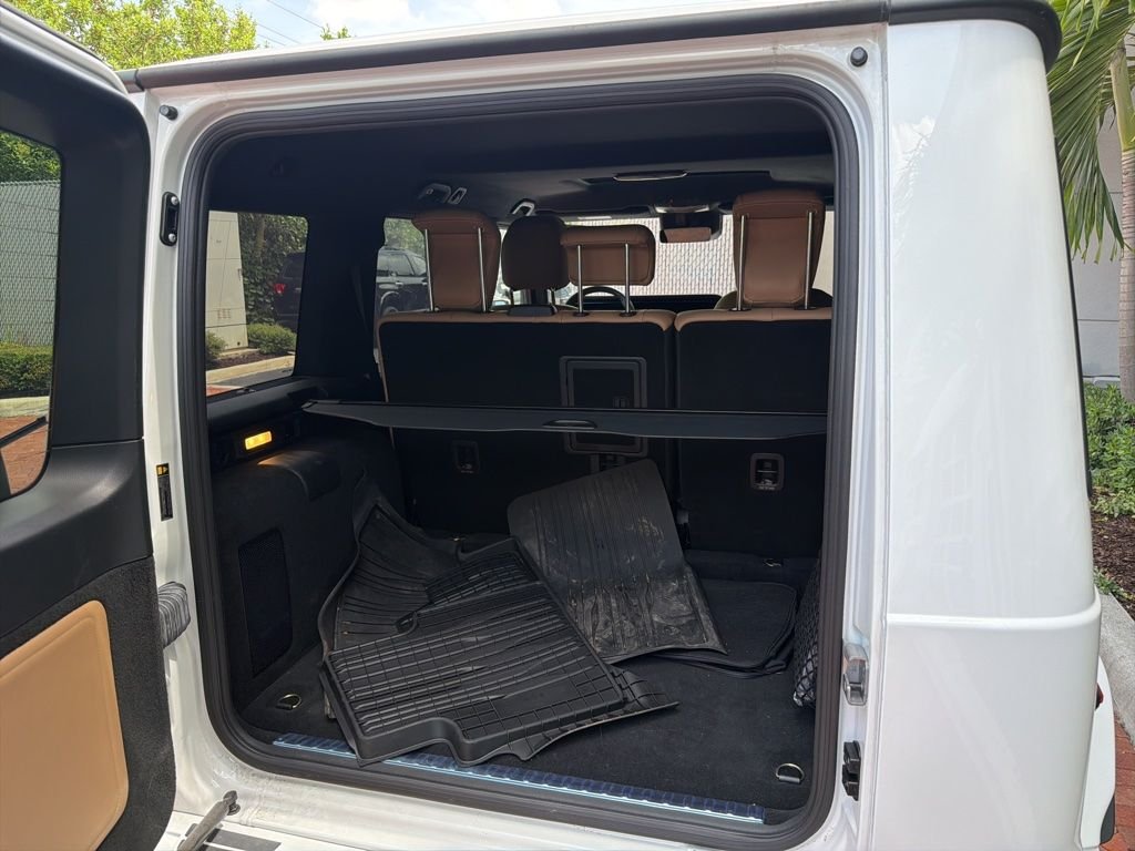 Used 2025 White Mercedes-Benz G 580 image 6